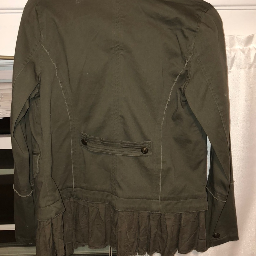 Army green jacket worn once! - Picture 3 of 3